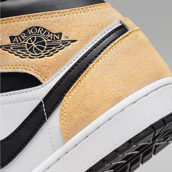 Nike Air Jordan 1 Mid Flight Club Magic Ember/White/Black/Sundial DX4332-800 - Picture 7 of 7